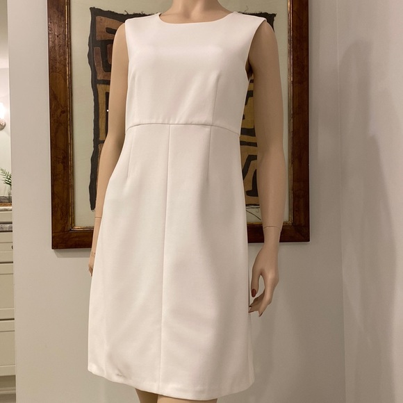 Diane Von Furstenberg Dresses & Skirts - Diane von Furstenberg Ivory Dress